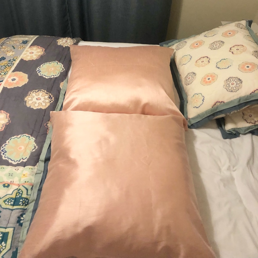 2 Blush Pink 26” Euro Sham Pillow Covers - Picture 6 of 6